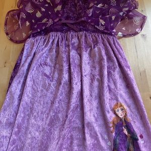 Frozen costume size 12